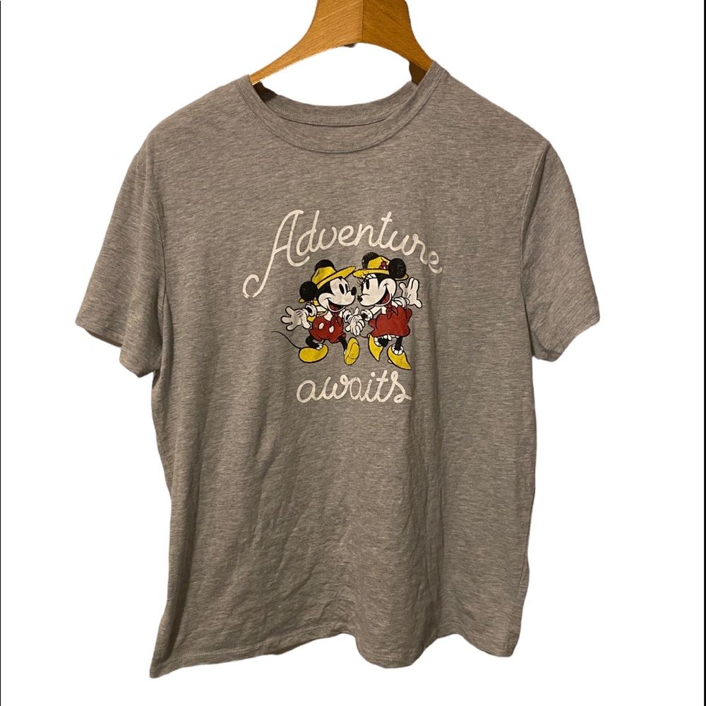 Adventure awaits Disney Mickey and Minnie love t shirt. Xl